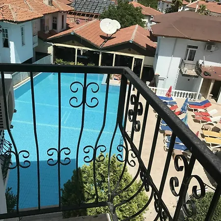 R.e.d. Отель 3*