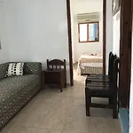 Hotel R.e.d.