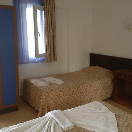 Otel R.e.d. 3*