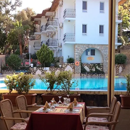 R.e.d. Otel 3*