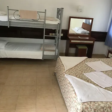 R.e.d. Hotel