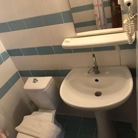 R.e.d. Hotel