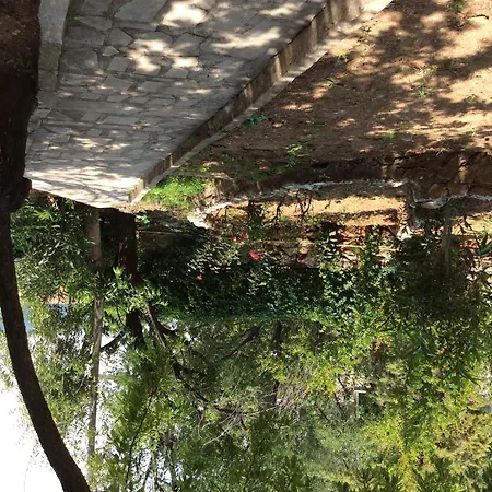 R.e.d. Hotel