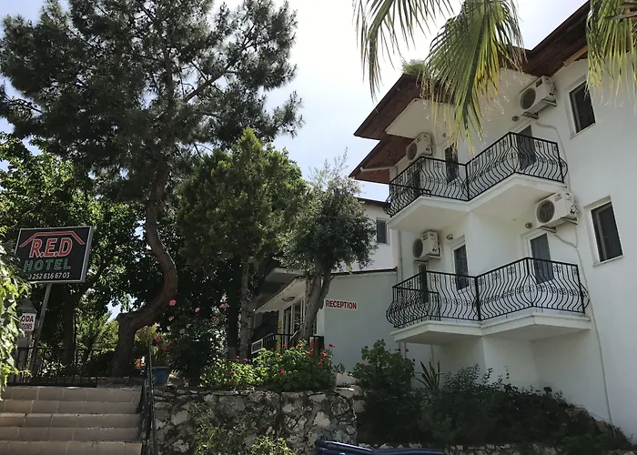 فندق R.e.d.